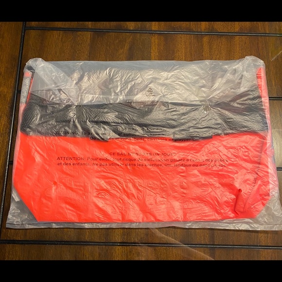 NWT Victoria’s Secret PINK Mesh and Nylon Tote Bag - Picture 5 of 5